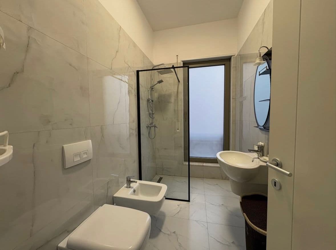 Apartament 2+1+2 Me Qira në Kompleksin Delijorgji, Tiranë – 1200€/muaj 4