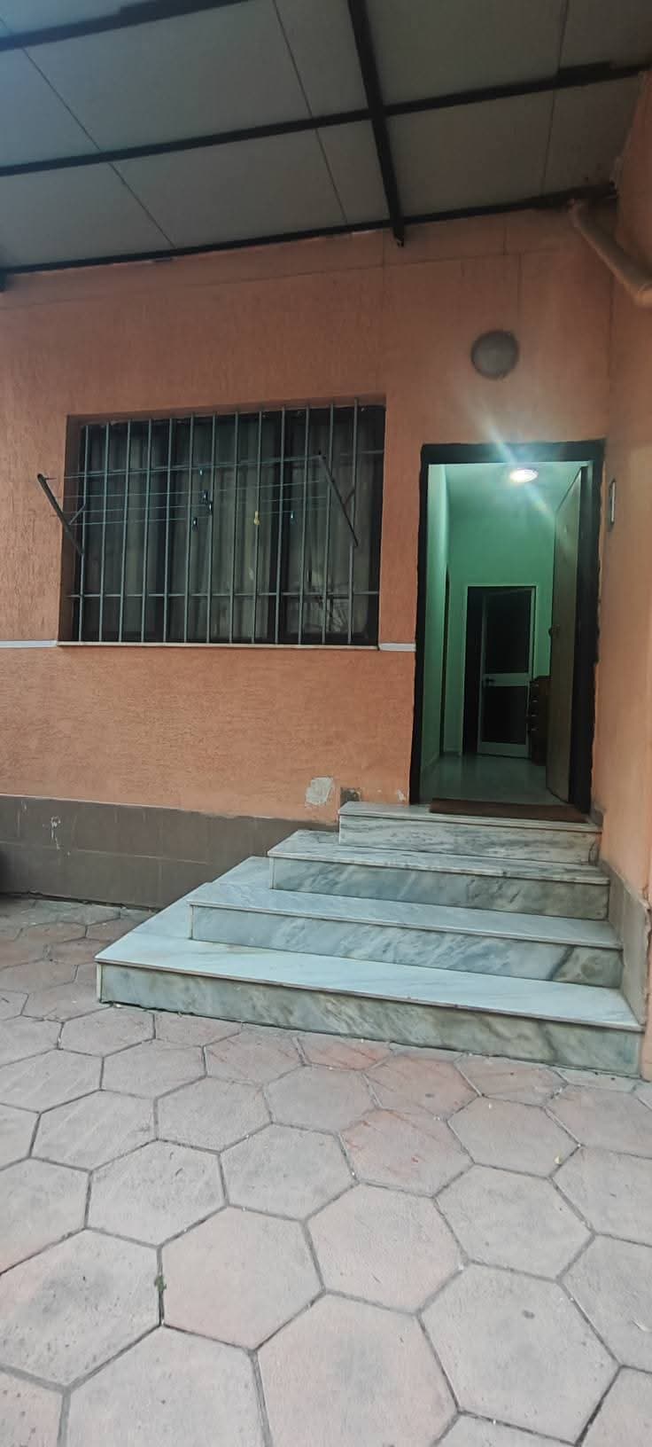 🏡35.000lek/muaj - Jepet me qera garsoniere në Komunën e Parisit (pranë KESH-it) 2
