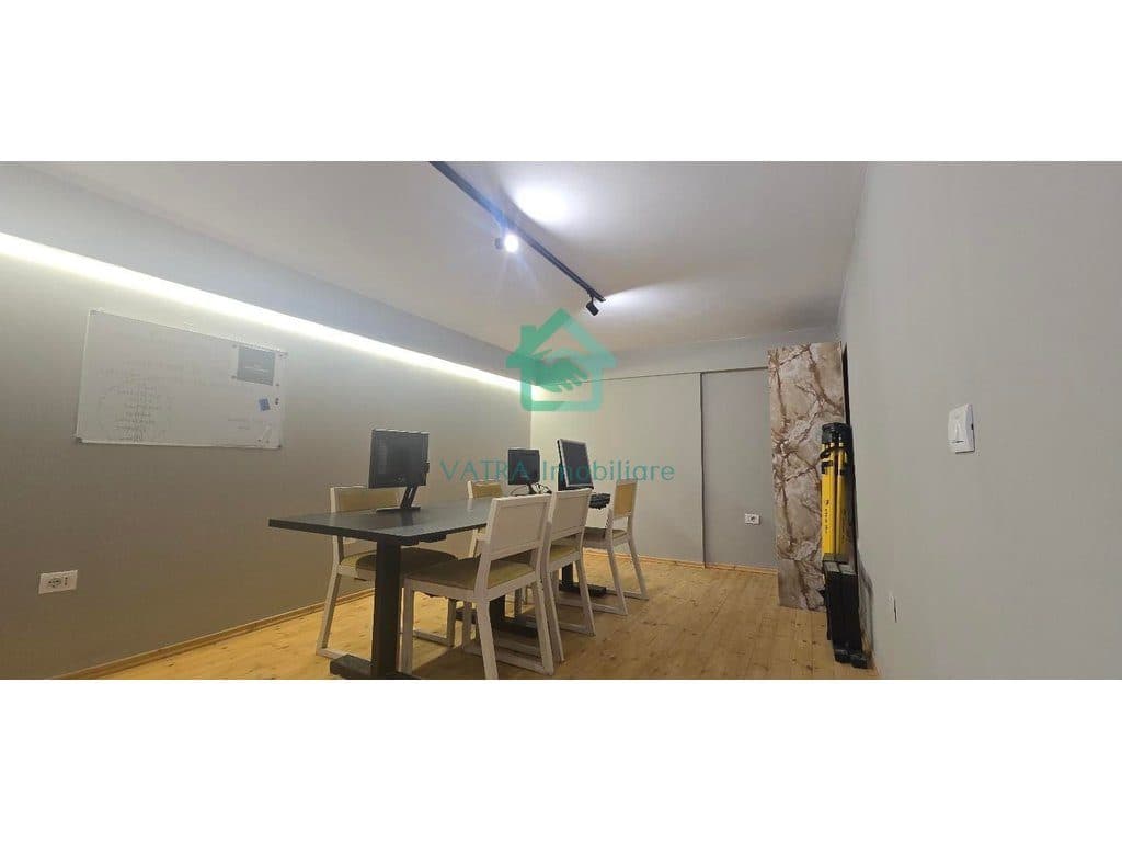 Dyqan duplex i përshtatur për zyrë Për Shitje në Farkë, Tiranë - 55,000€ | 34 m² 3