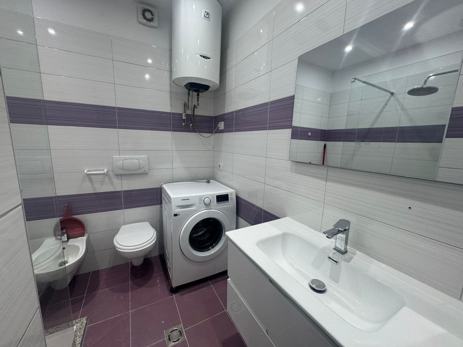 Apartament 2+1 Me Qira tek Kompleksi Kontakti në 21 Dhjetori, Tiranë - 750.000 lekë 4