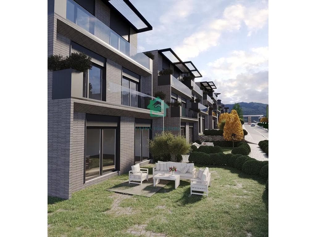 Vilë individuale 3-katëshe 3+2+4 Për Shitje në West Home Residence, Farkë, Tiranë - 656,000€ | 281 m²