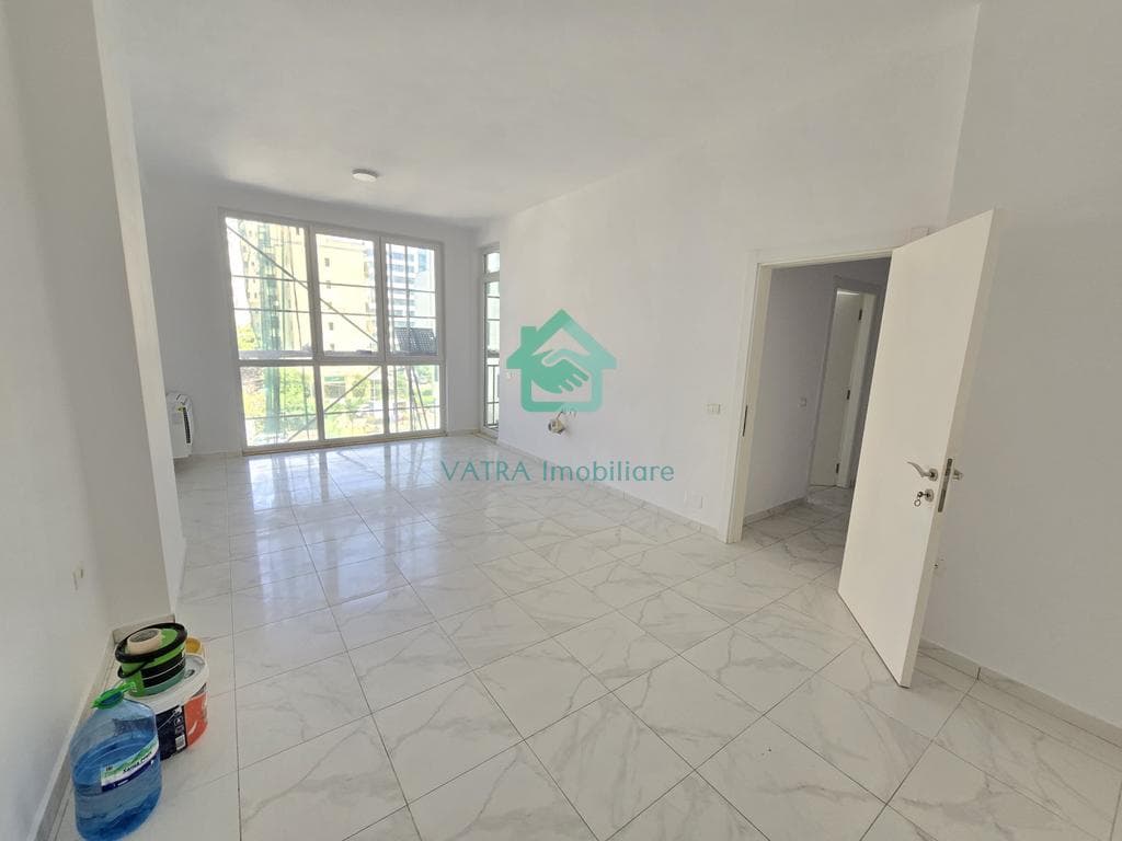 Ambient Biznesi Me Qira tek pranë Rruga e Kavajës, Tiranë - 100.000 lekë/muaj (Neto) | 110 m² 2