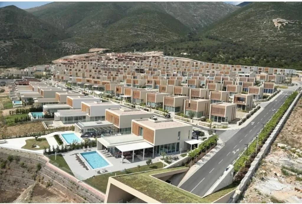 Apartament 1+1 Në Shitje në Green Coast, Dhërmi, Vlorë - 420000€ | 105 m²