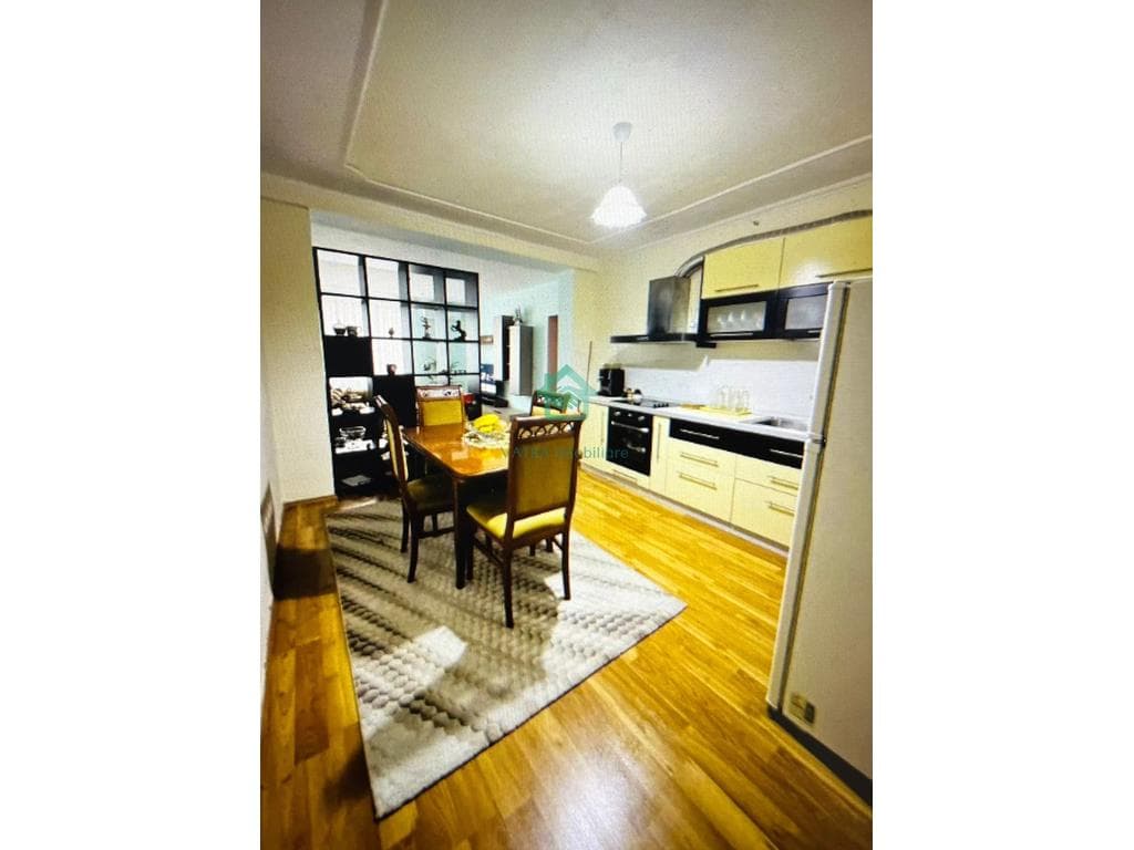 Apartament 1+1 Me Qira në Stadiumi Dinamo, Tiranë - 50.000 Lekë/muaj| 80 m² 2