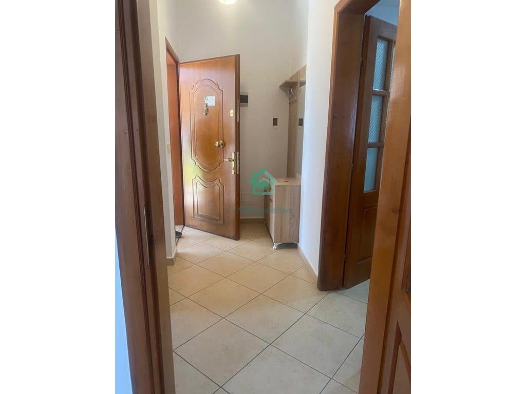 Apartament 1+1 Me Qira në Restorant Durrësi, Tiranë - 50.000 Lekë/muaj