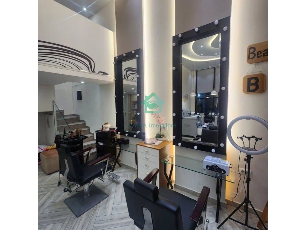 Ambient Biznesi Duplex + Post parkimi Me Qira tek Golden Park në Rrugën e Kavajës, Tiranë - 1200€ | 60 m²