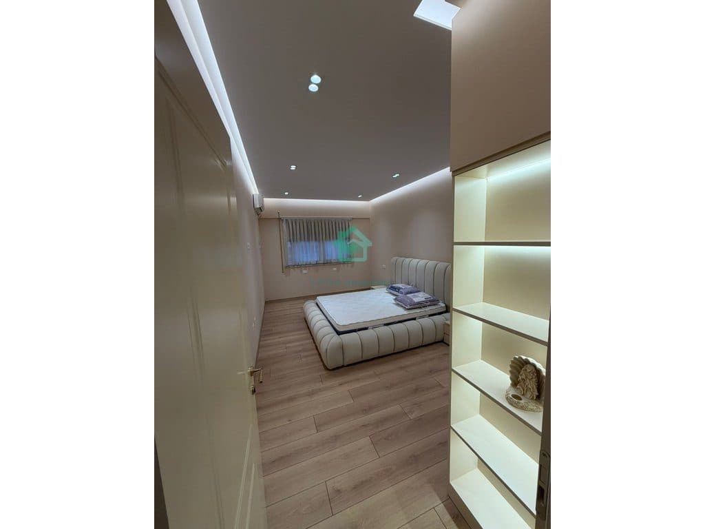 Apartament 2+1+2 +post parkimi Me Qira në Vizion Plus, Tiranë - 1 milion lekë | 110 m² 3