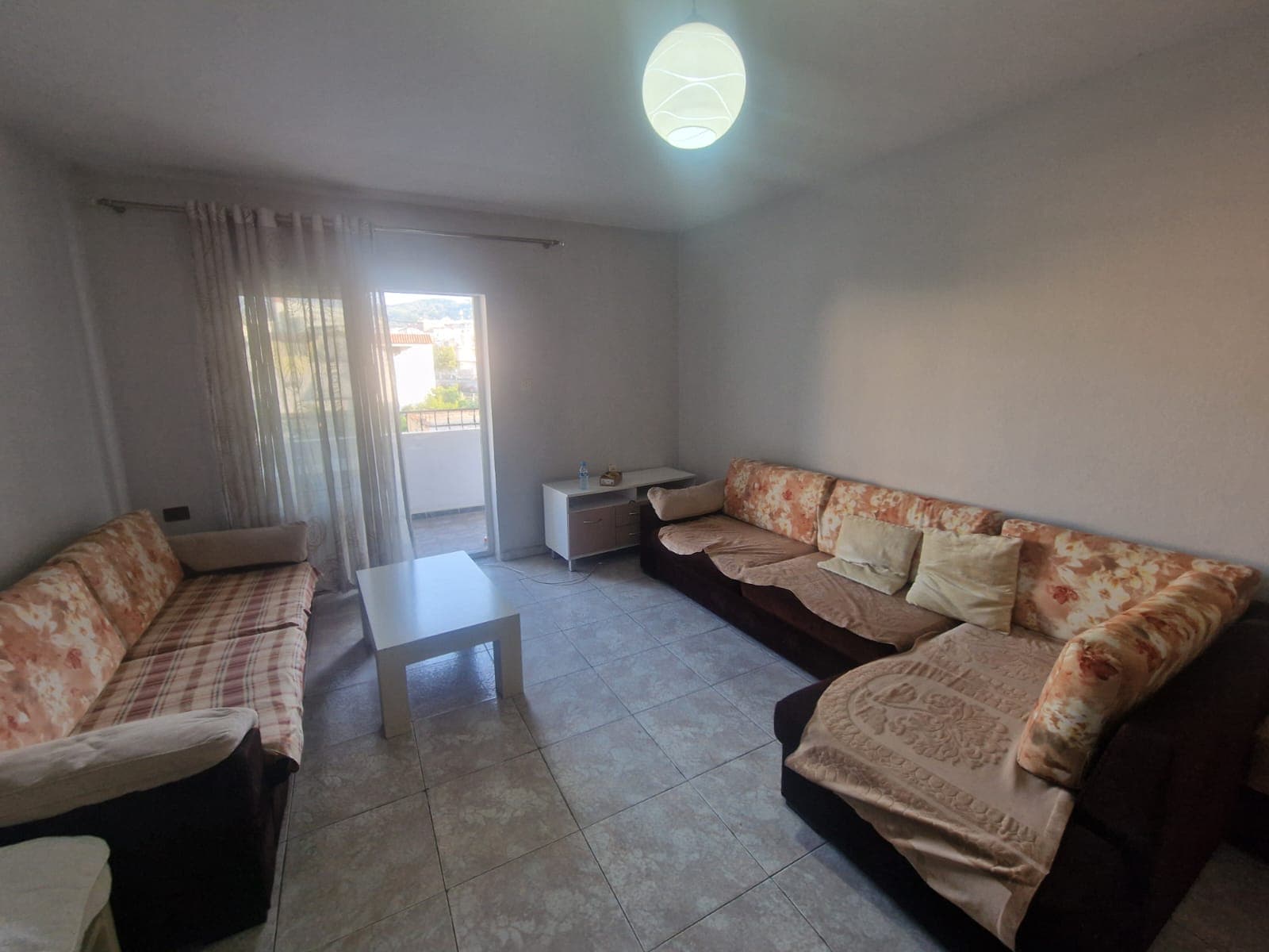 Apartament 3+1+2 Për Shitje në ish-stacioni i fundit të Tiranës së Re