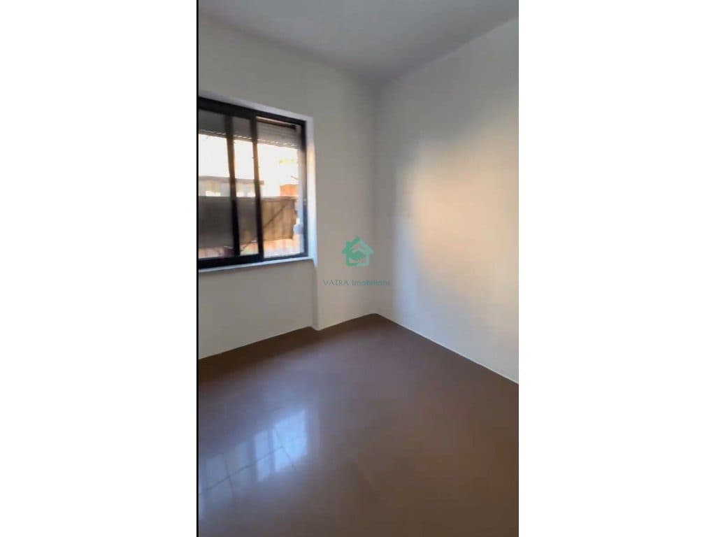Ambient Biznesi Me Qira buzë rrugës kryesore tek Rruga e Durrësit, Tiranë - 1500€ Neto | 73m² 2