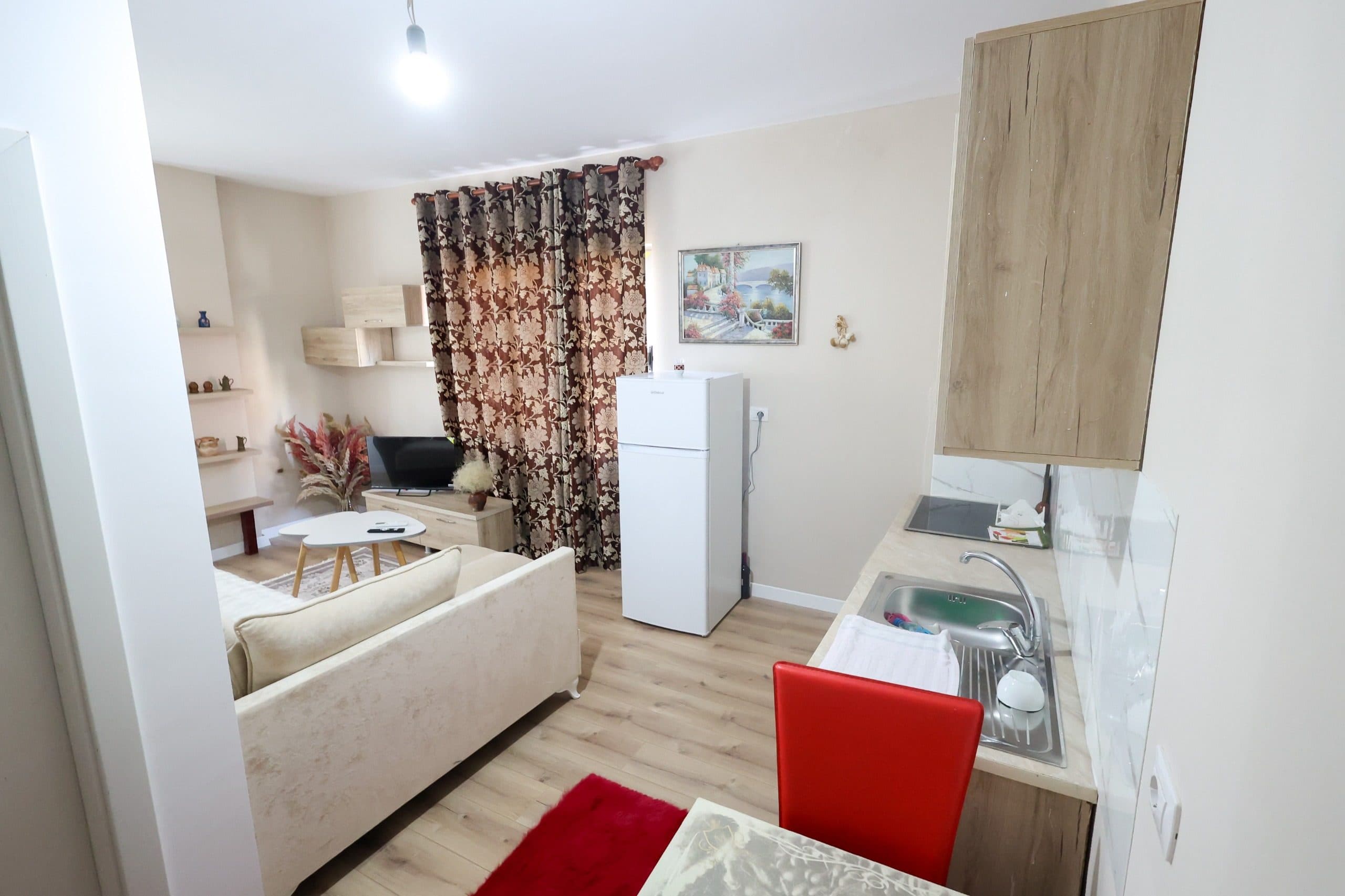 Apartament 1+1 Me Qira në Shkozë, Tiranë - 350€ | 72 m²