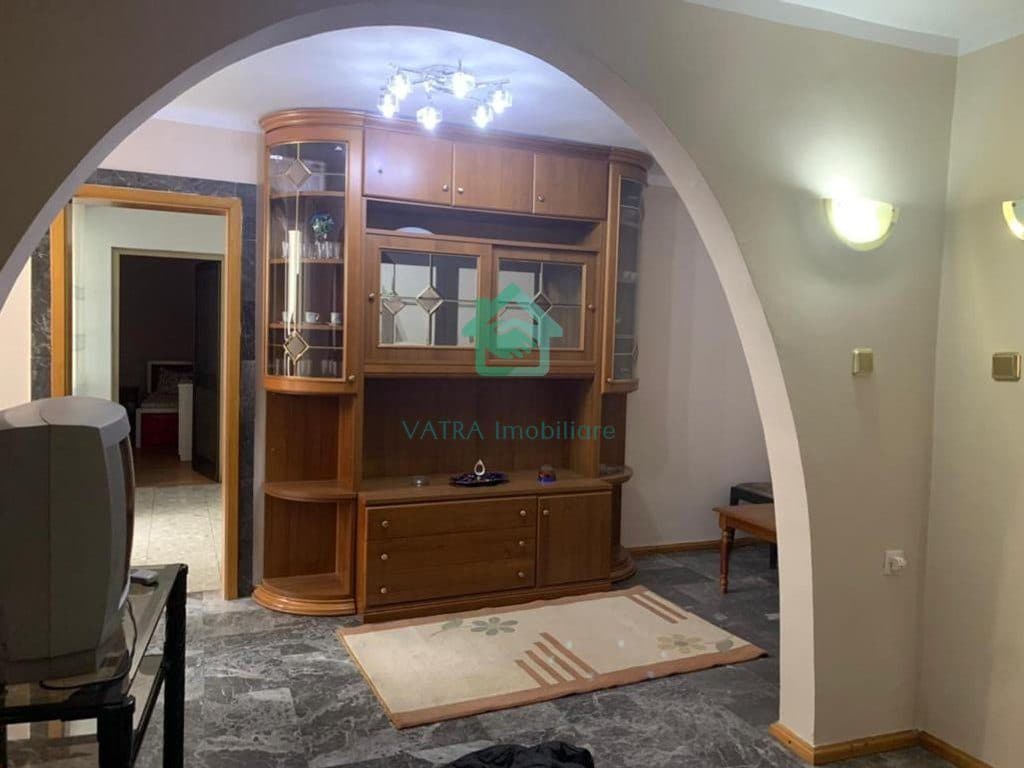 Apartament 2+1+2tualete Me Qira në Rrugën e Fortuzit, Tiranë - 550€ | 90 m² 2