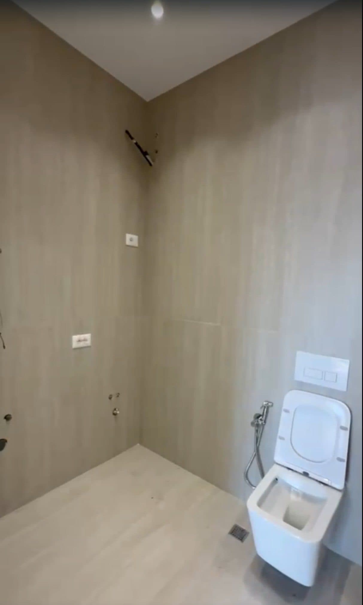 🏡 APARTAMENT LUKSOZ 2+1+2 PËR SHITJE – 21 DHJETORI 3