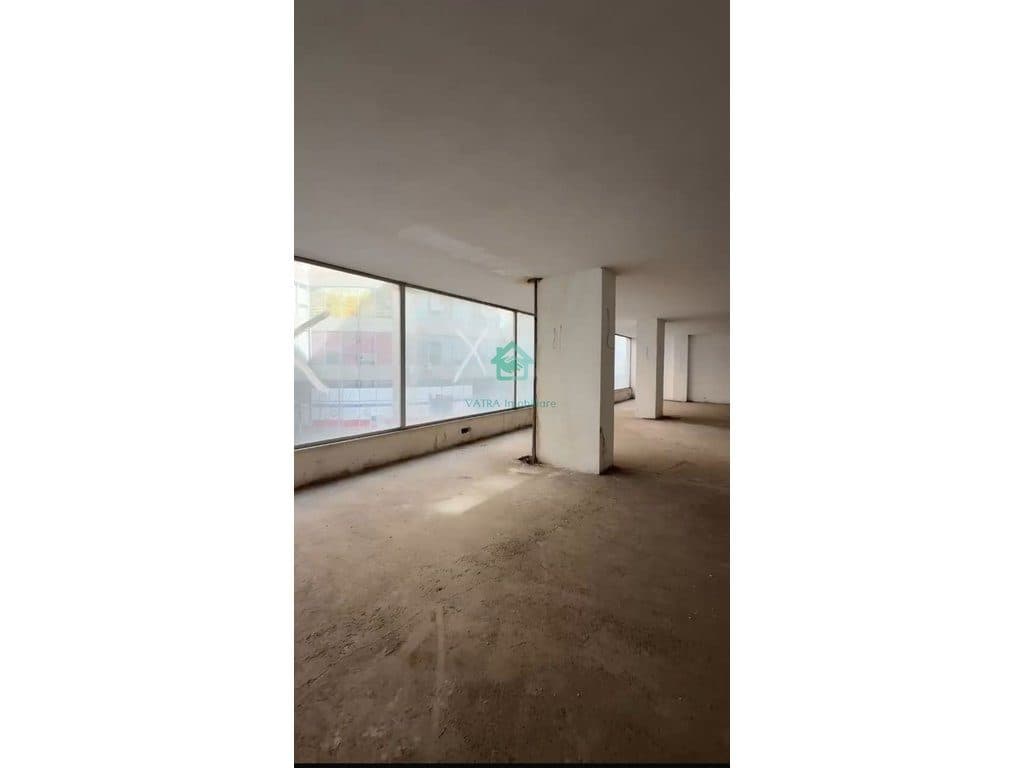 Njësi Biznesi në Shitje në Astir, Tiranë - 684,000€ | 570 m² 2