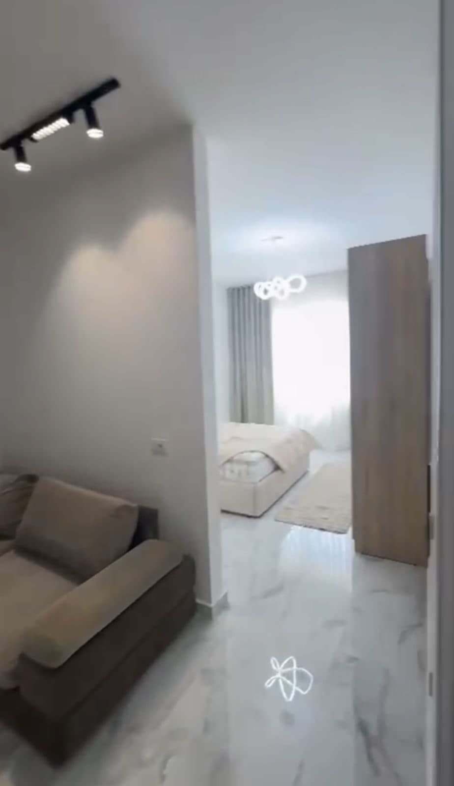 Apartament 2+1 Me Qira RR. "Donald Trump"në Kamëz, Tiranë - 60.000 Lekë| 120 m² 4