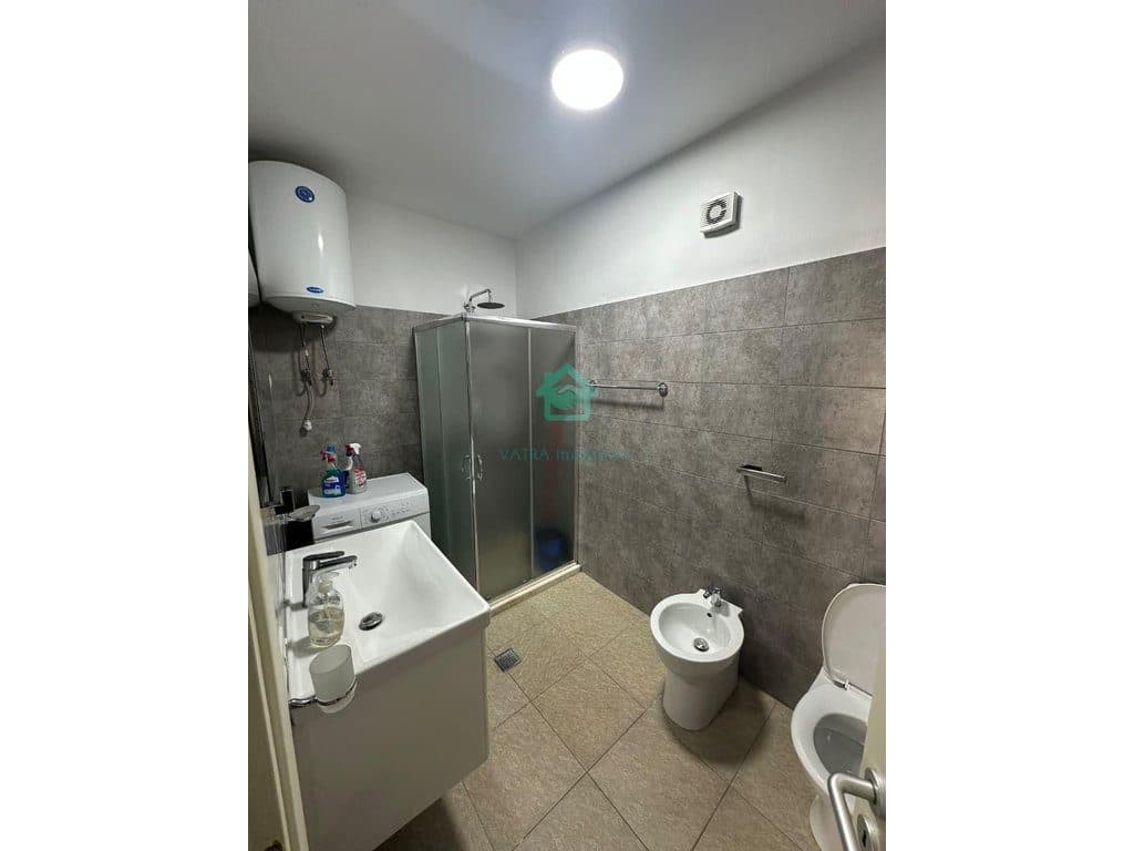 Apartament 1+1 Me Qira në Ish Stacioni i Trenit, Tiranë - 65.000 lekë/muaj 3