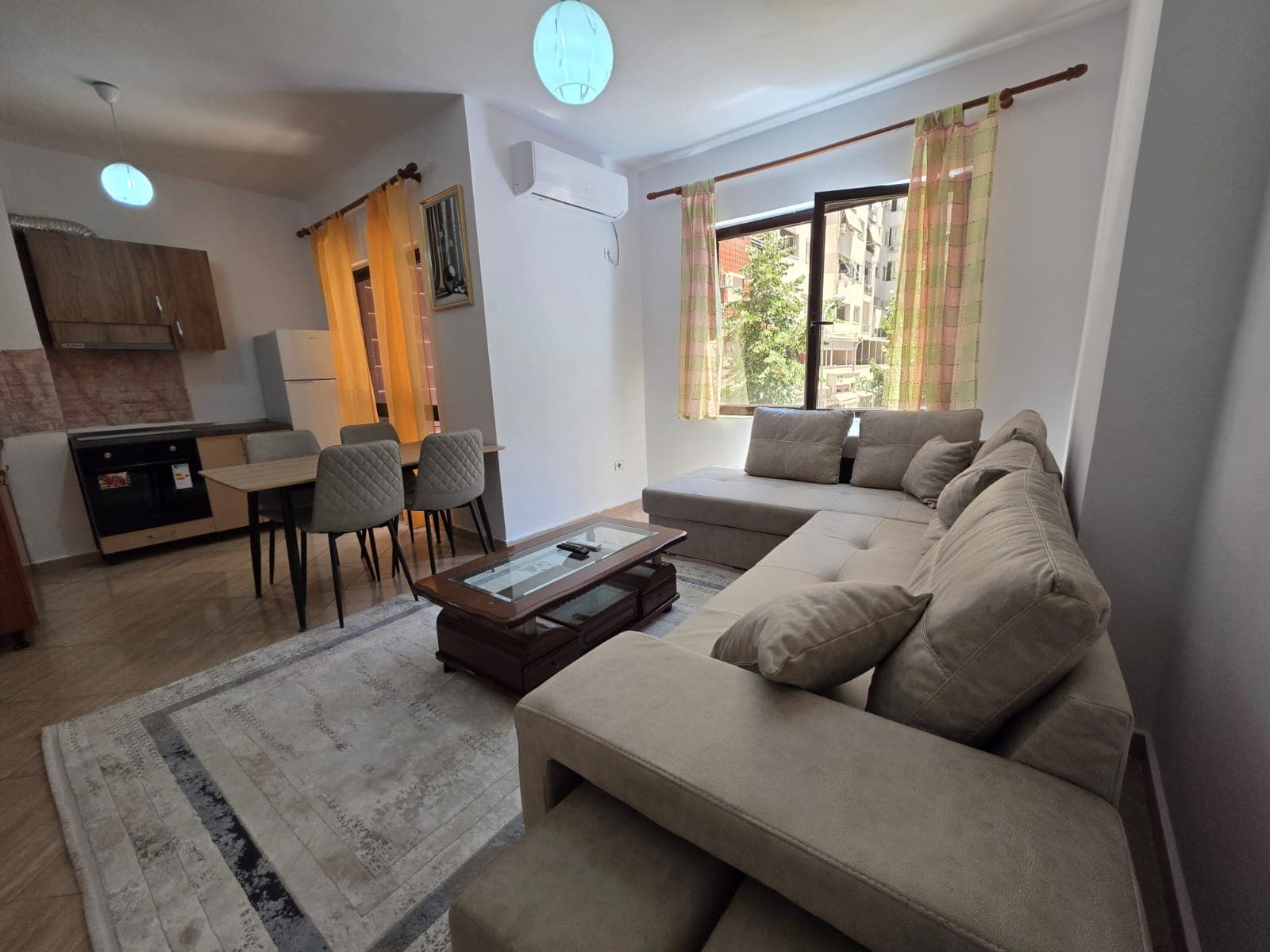 🏡 JEPET ME QIRA APARTAMENT 1+1 – RRETHI I ASTIRIT