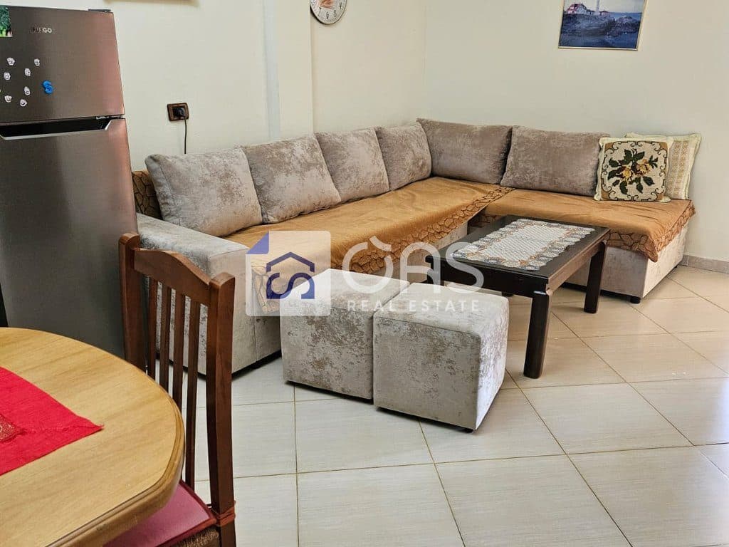 Jepet me qera apartament 2+1 Rruga Jordan Misja