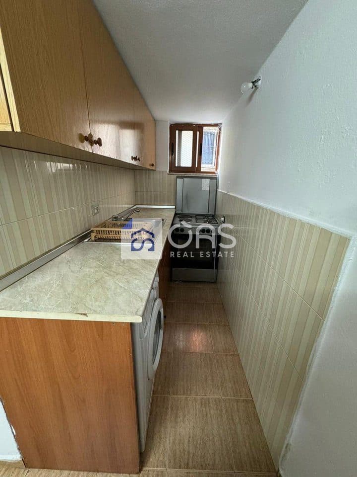 Jepet me qera apartament 1+1 ne 5 Maj. 3