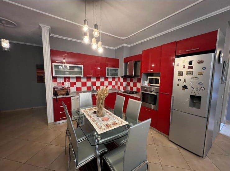 Jepet apartament 2+1 me qera tek Kodra Diellit 2
