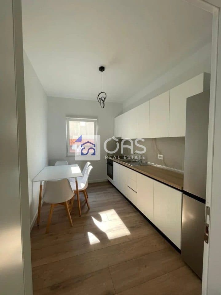 Jepet apartament me qera 1+1 Ish Parku