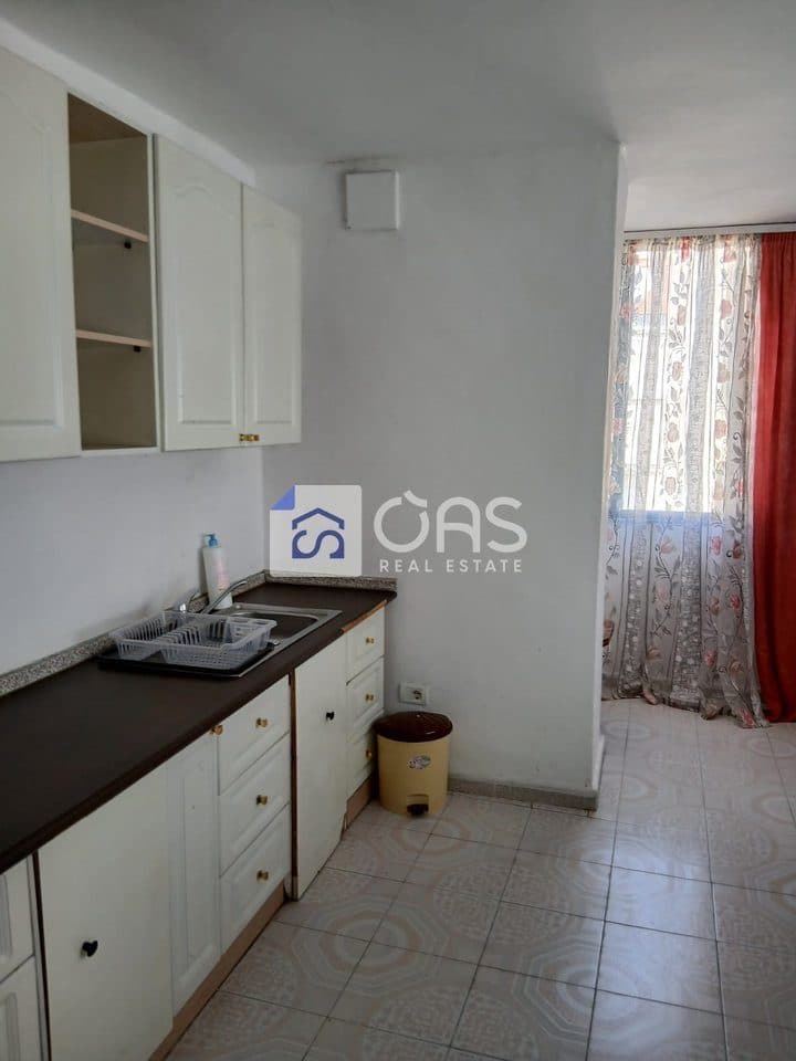 Jepet me qera apartamenti 2+1 vasil shanto 2