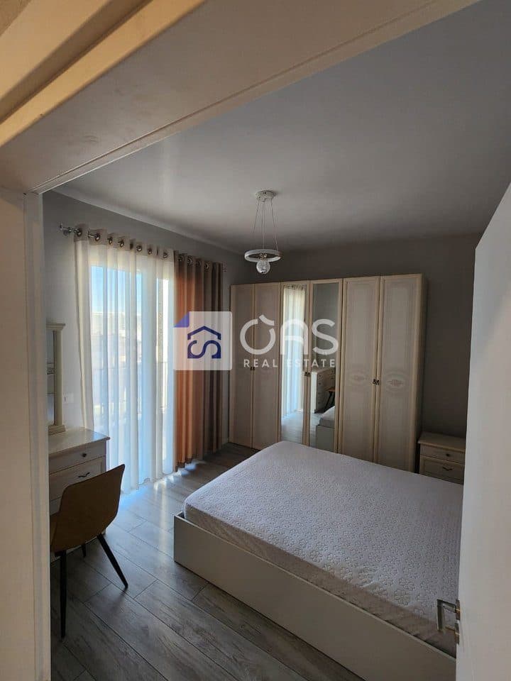 Jepet me qera apartament 1+1 tek Komuna Parisit (White Cloud Residence) 3