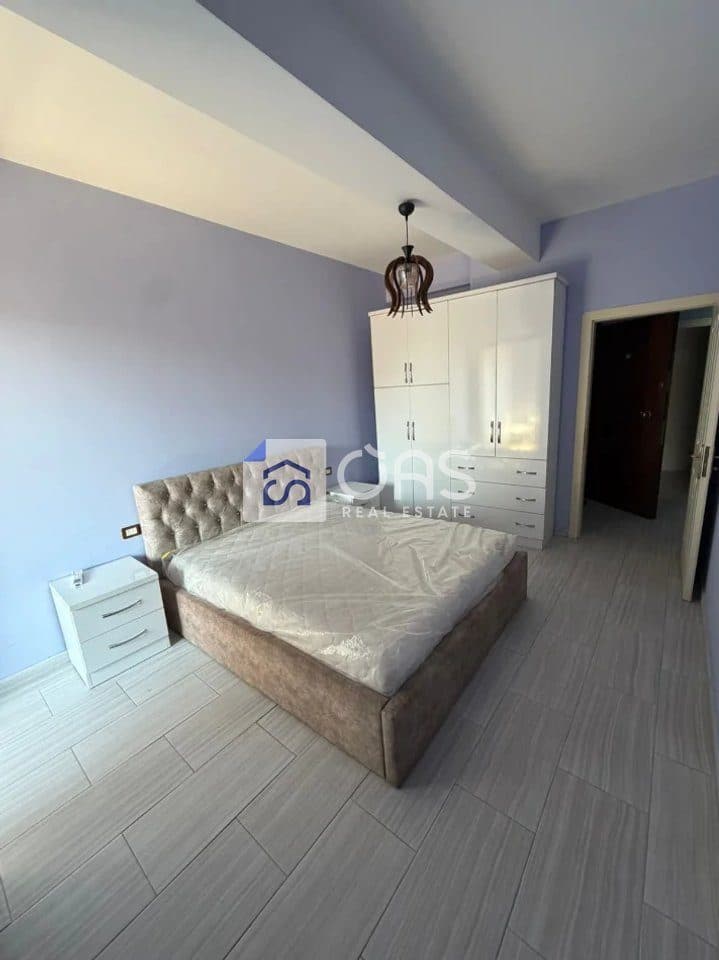 Jepet apartament me qera 1+1 Astir 2