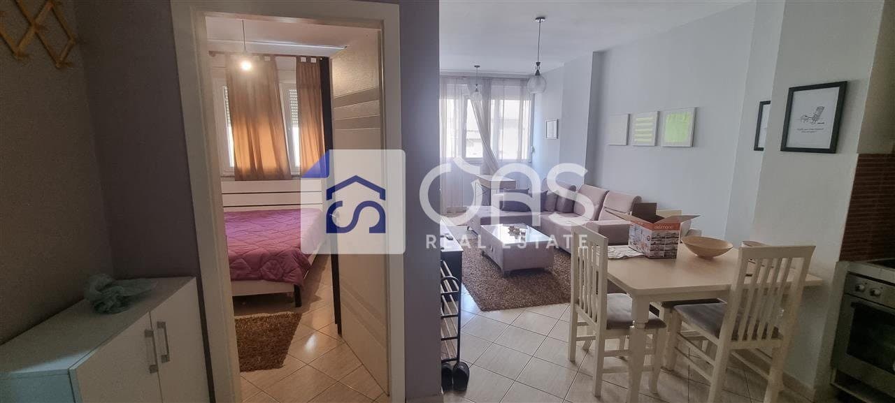 Jepet apartament me qera 1+1 te Rruga 4 Deshmoret 3