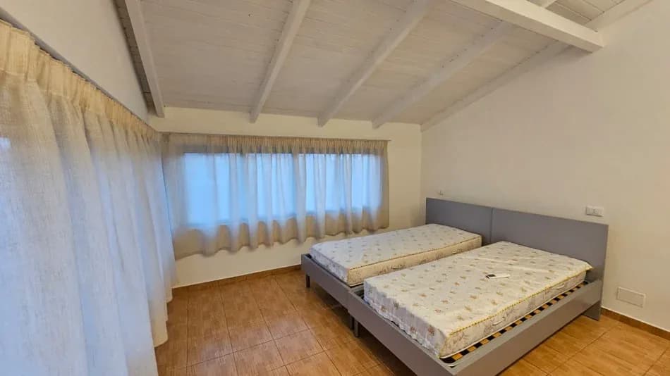 Jepet me qera Apartamenti 2+1+3 Laprak 4