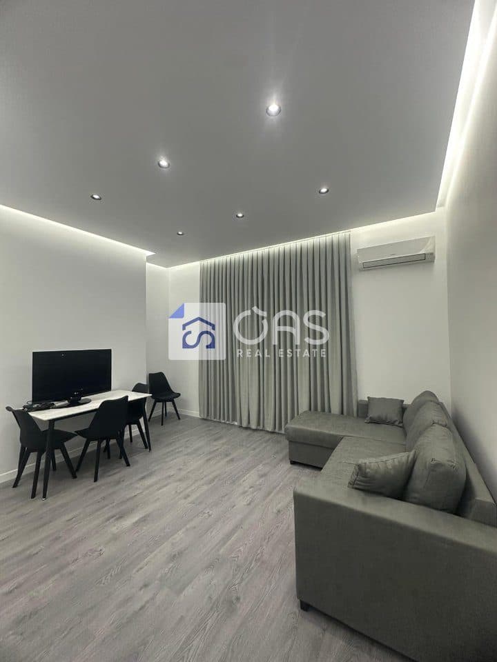 Jepet me qera apartament 1+1 tek Stadiumi Air Albania.
