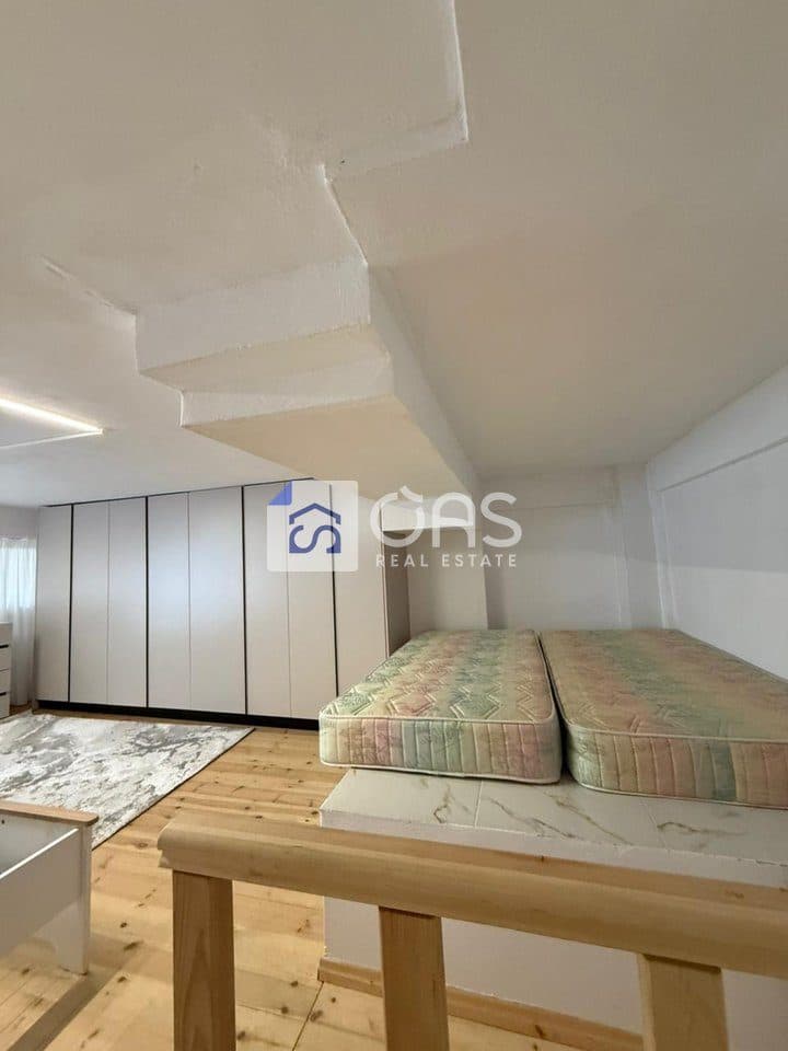 Jepet apartament me qera Duplex 1+1 Selvia 4