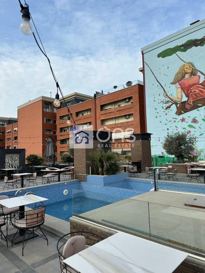 Ambient Biznesi Premium (ROOFTOP) Zona pallati me shigjeta