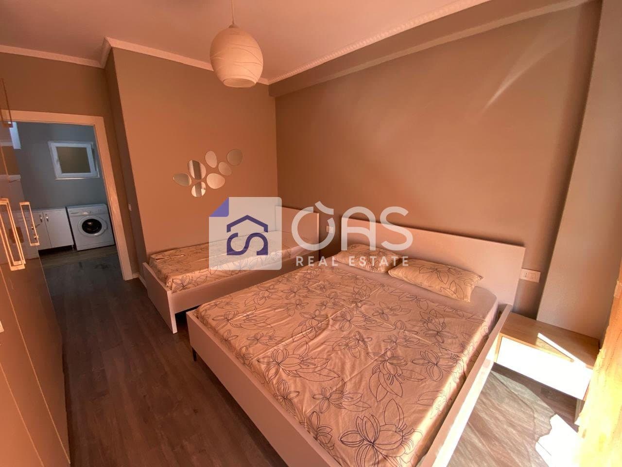 Jepet me qera apartament 1+1 tek Bulevardi i Ri 3