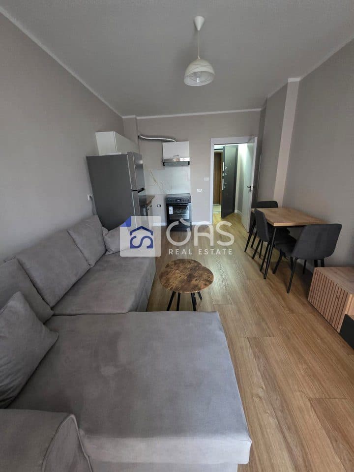 Jepet me qera apartamenti 2+1 5 maj 2
