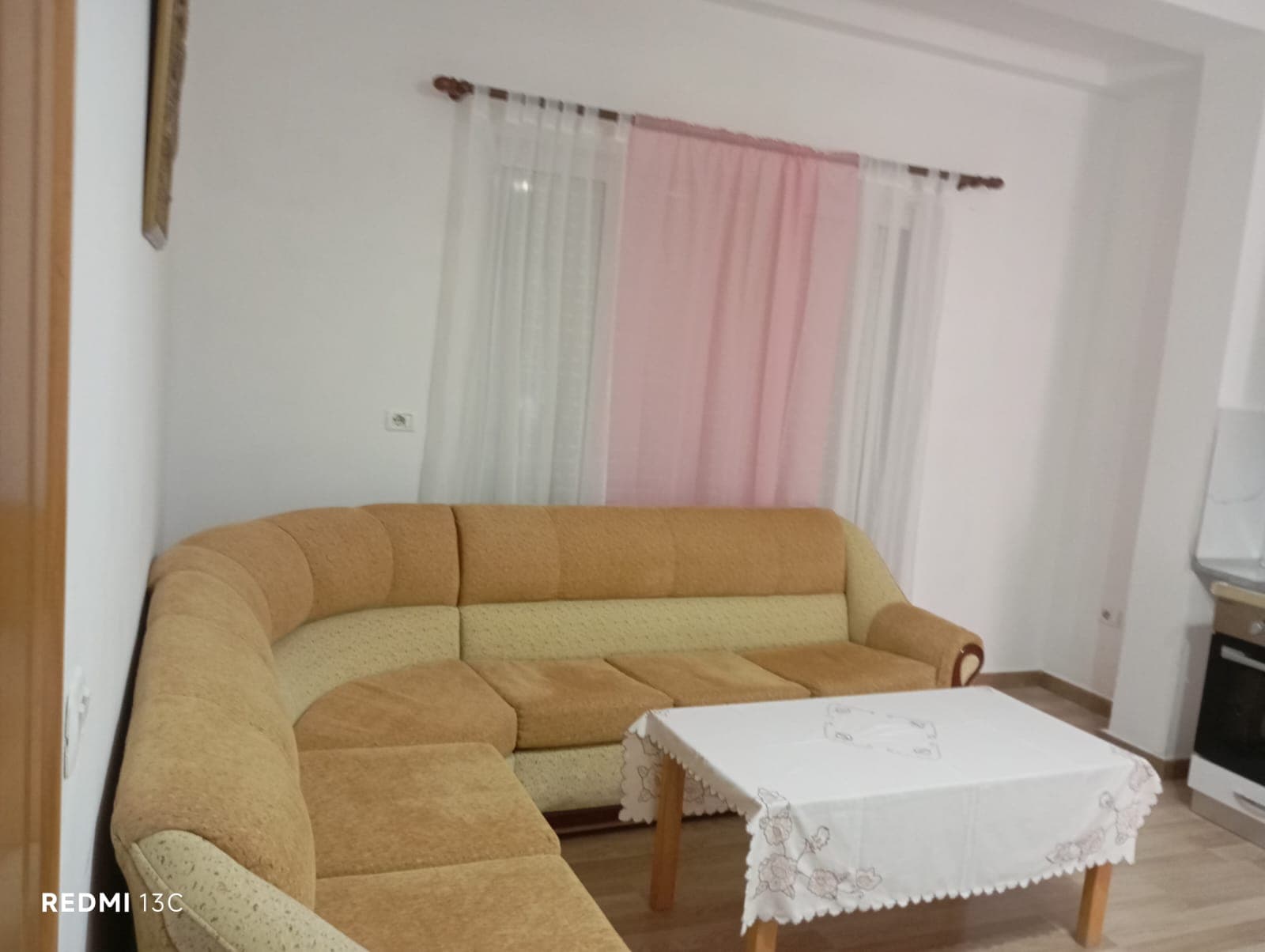 Apartament 2+1 Me Qira në Fresku, Tiranë - 400€ | 95 m²