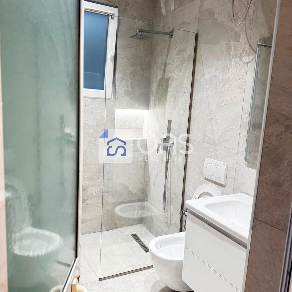 Jepet me qera apartamenti 1+1 Ne 5 maj 3
