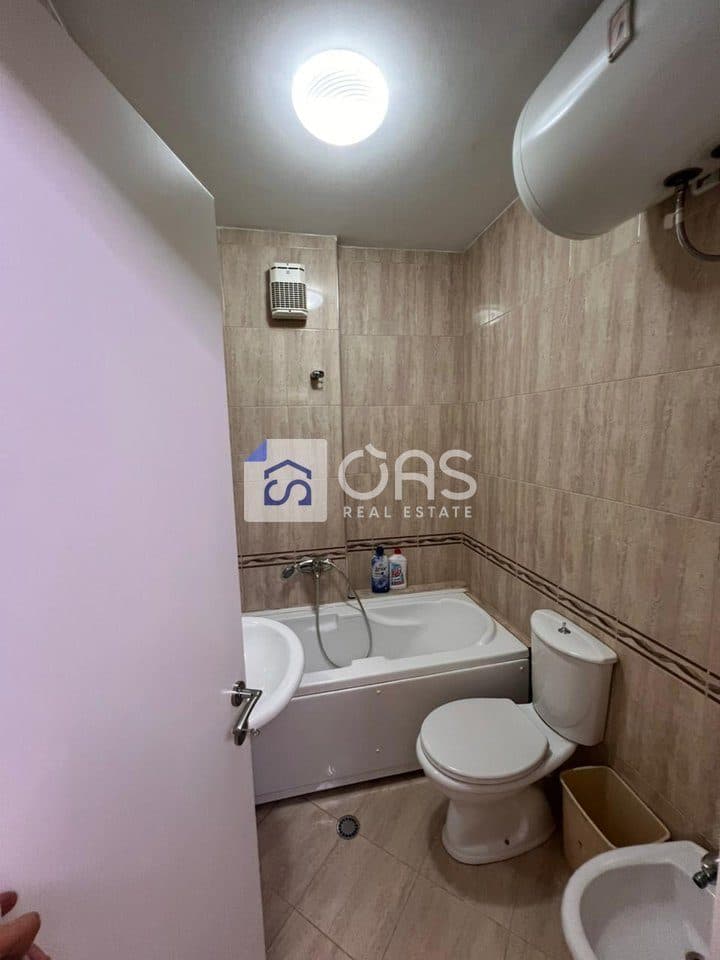 Jepet apartament 2+1+2 me qera tek Qemal Stafa 4