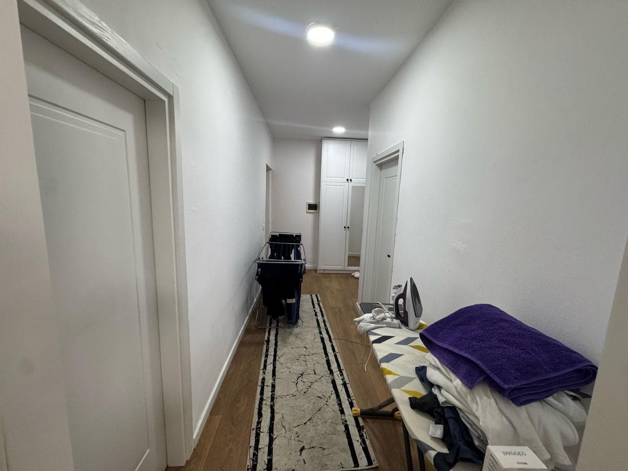 Shitet apartament 2+1 ne Porcelan. 4