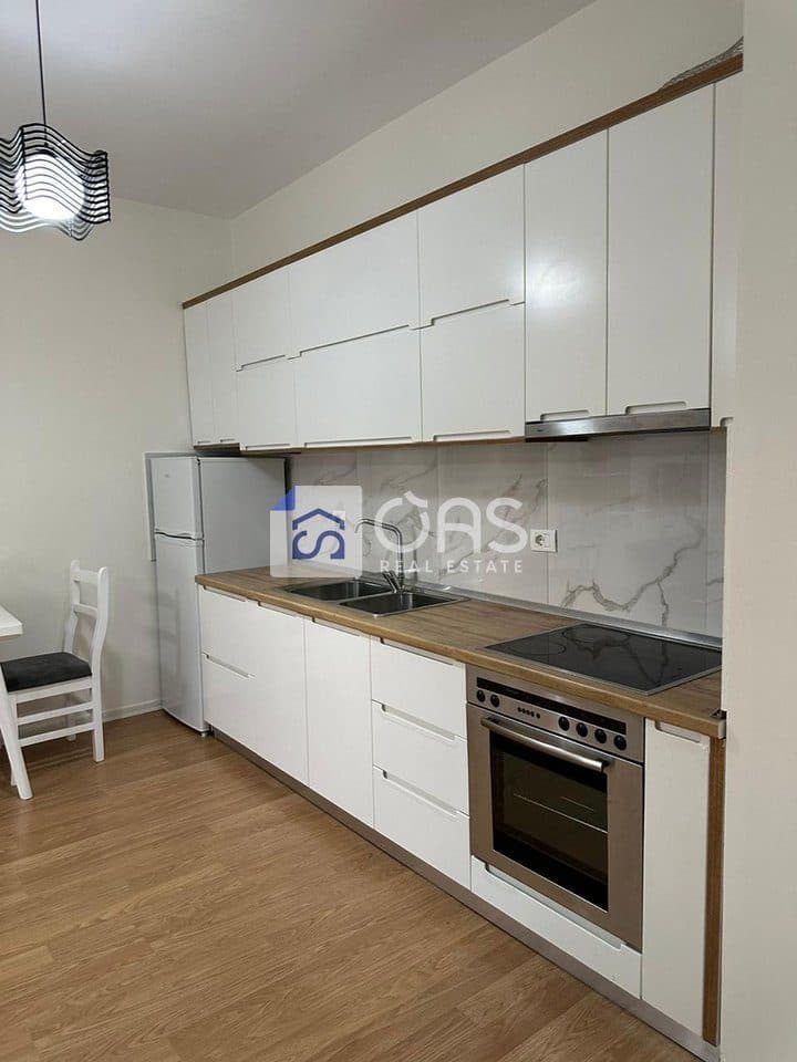 Jepet apartament me qera 1+1 tek Brryli 2