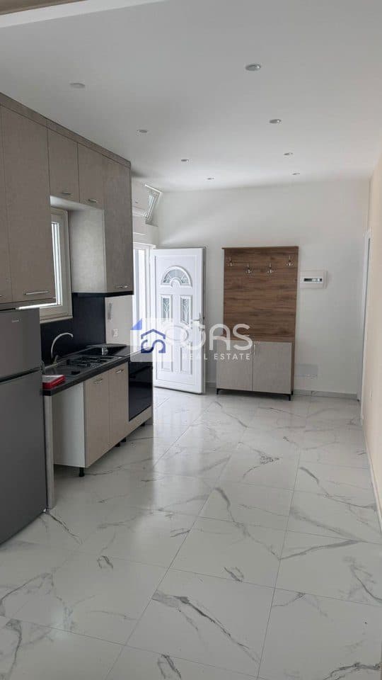 Jepet apartament me qera 1+1 5 Maj