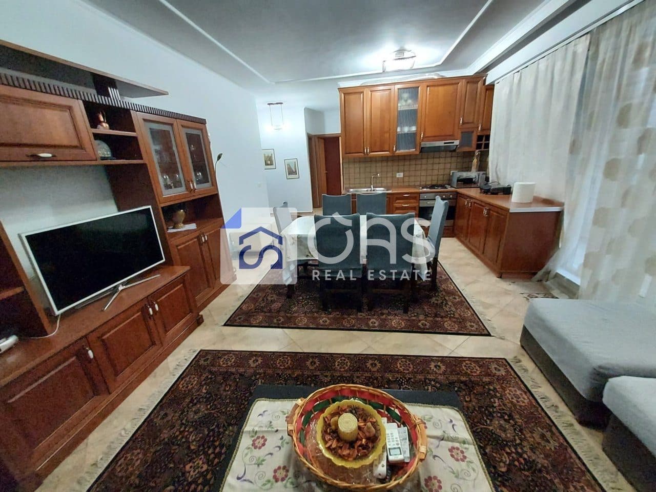 Apartament 2+1 Me Qira Perballe Kompleksin Delijorgji, Tiranë - 750€ | 90 m²