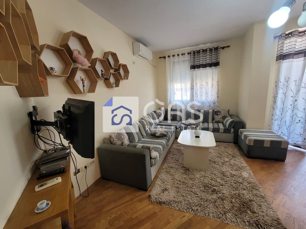 Shitet Apartament 1+1 Ne Fresk
