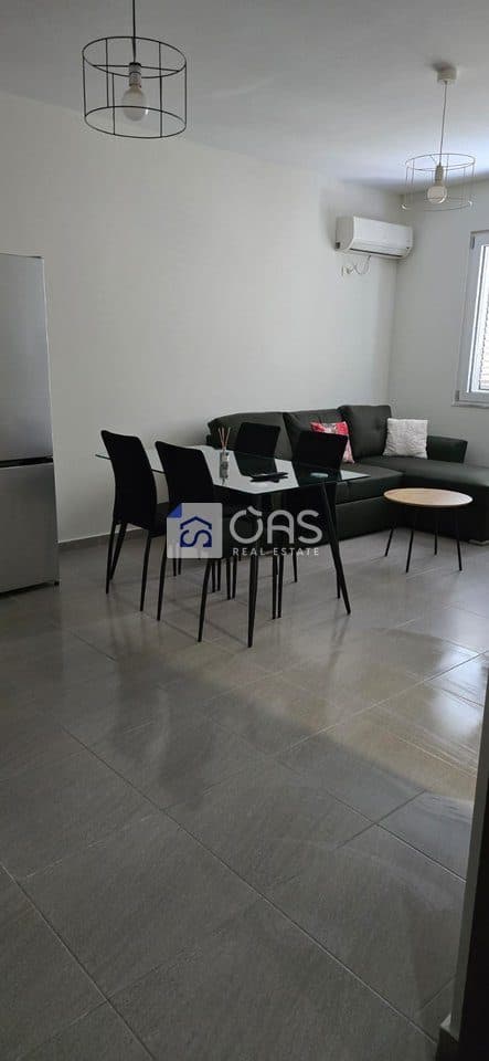 Jepet apartament me qera 1+1 Komuna Parisit 2