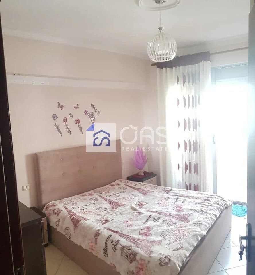 Jepet apartament me qera 2+1 Yzberisht 2