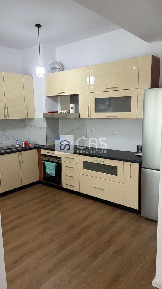 Jepet me qera apartament 2+1 ne Ali Dem. 2