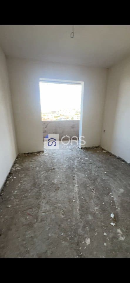 Shitet apartament 2+1 ne Paskuqan (Shehu constitution )Cmimi: 84.000 euro 3