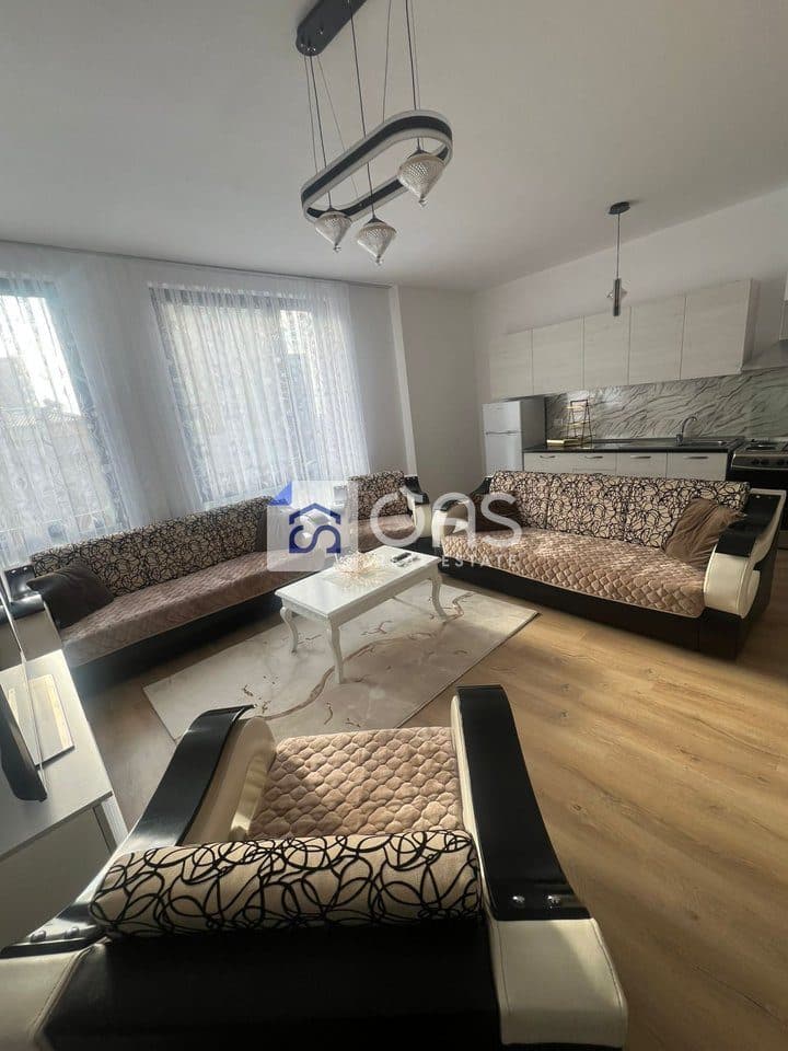 Jepet apartament me qera 2+1 tek Bulevardi i Ri