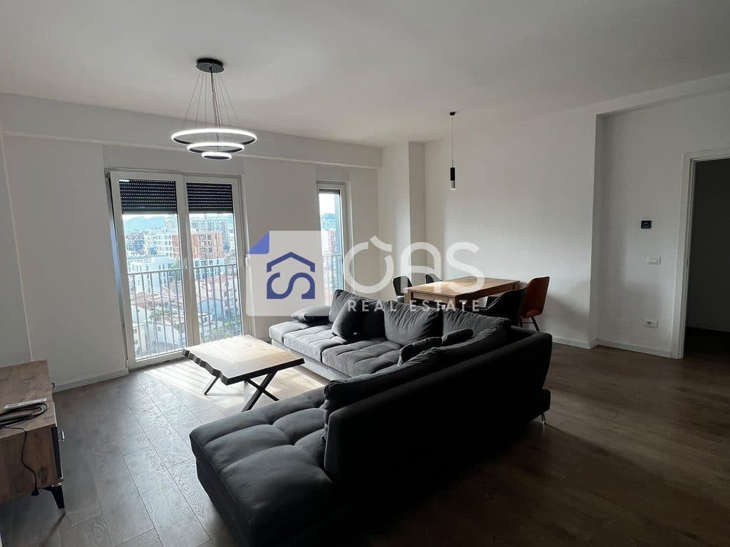 Jepet me qera apartament 2+1+2 tek Bulevardi i Ri.