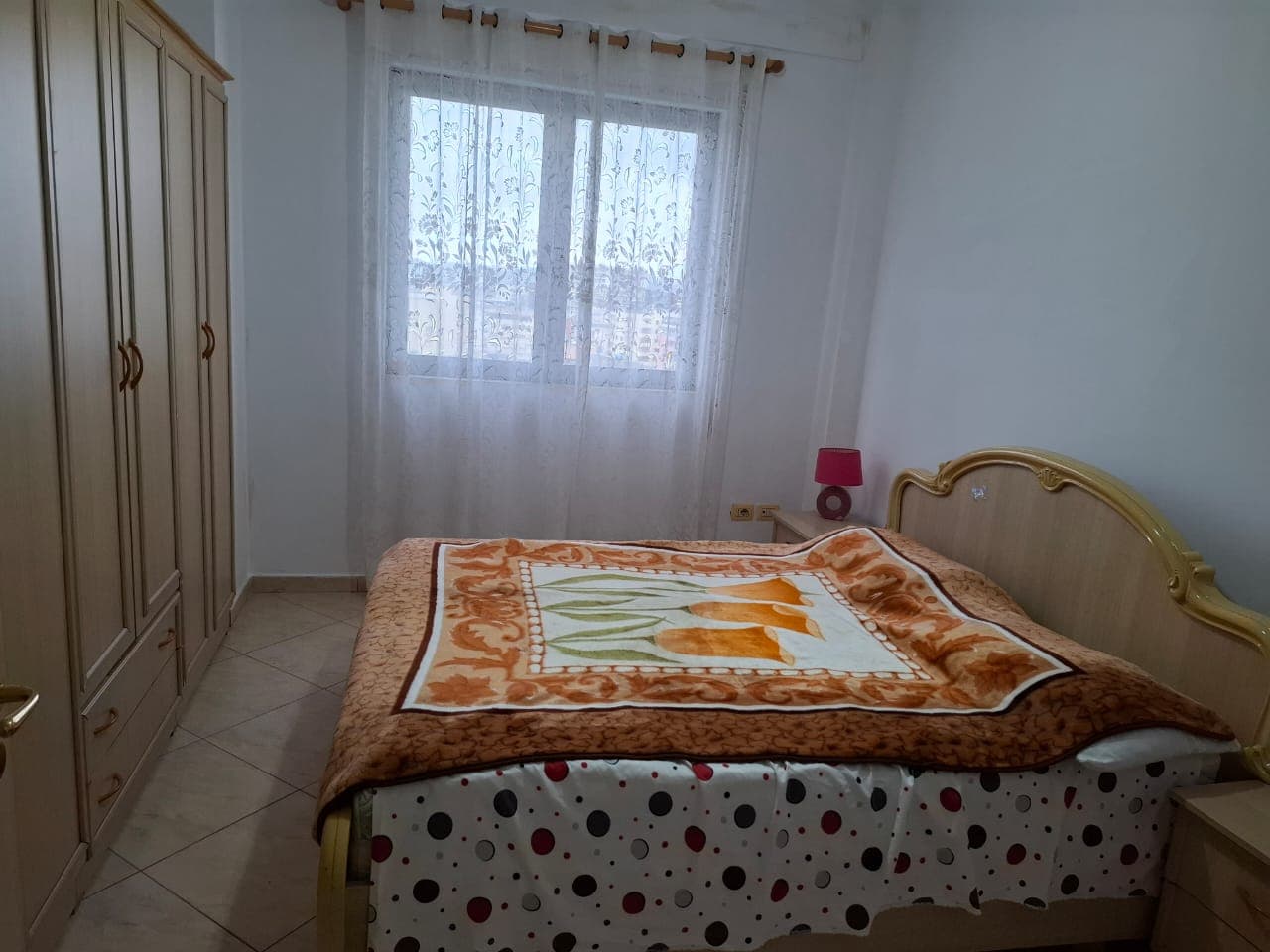 Jepet me qera apartament 2+1 ne Qender te Tiranes 3