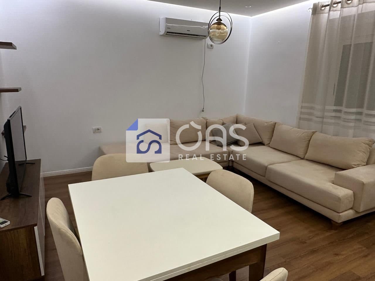 Jepet apartament me qera 1+1 tek Rruga e Dibres